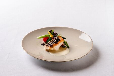 ツキシュールラメール ランチペア-お食事券 ［株式会社 エスワイリパブリック］【007017】