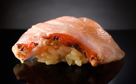 【鮨 日進月歩】《ランチ・ディナー共通》昼夜共通 にぎり堪能コース 1名様分(ぐるなびセレクション)【125130】