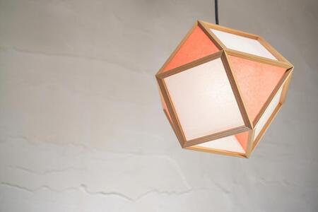 【照明/国産杉】ペンダントライト『的S mato-S』 白×緋 AP830-C