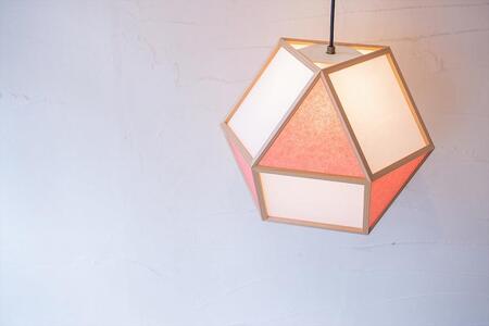 【照明/国産杉】ペンダントライト『的L mato-L』 白×緋 AP831-C