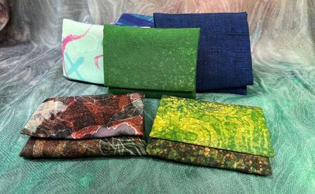 ケース 豊島区伝統工芸 東京手描友禅 ポケットティッシュ入れ 青 ポケットティッシュ ポーチ カバー ポケットティッシュケース ポケットティッシュカバー ティッシュ入れ 和風 高級 友禅 和装小物 和風小物 工芸品 工芸 伝統工芸 東京 豊島区