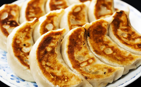 開楽特製　手作りジャンボ餃子 6パック 計30個　餃子 ぎょうざ ギョーザ 手作り餃子 手作り 老舗 冷凍 焼くだけ 簡単 時短 おかず おつまみ グルメ お取り寄せ 豊島区 東京都 加工品 惣菜 