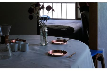 ケーキのお皿 小 (メッキなし)  -ケーキを美しくみせるフラットな金属皿-【018-004】