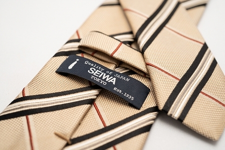 【受注生産】匠の技術で織り上げるシルク１００％のチェックネクタイ（シャンパンゴールド）