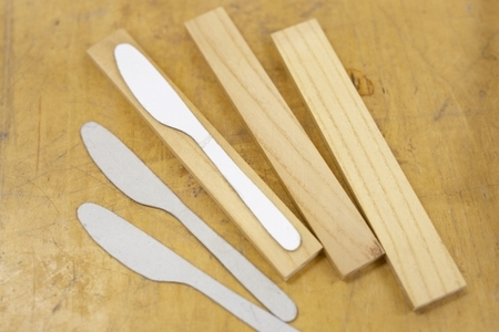 イギリス仕込みの家具職人直伝 「自分だけのバターナイフ」づくり体験（2名様）