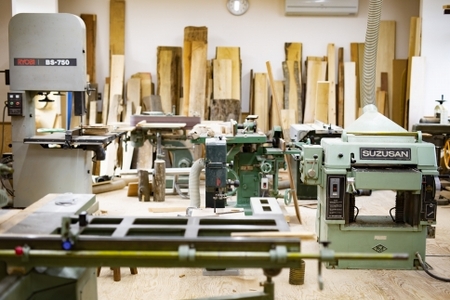 イギリス仕込みの家具職人直伝 「自分だけのバターナイフ」づくり体験（2名様）