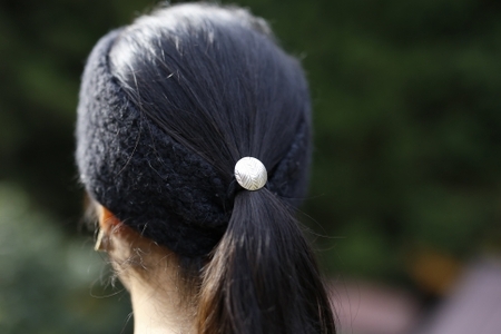 【開き】花や葉脈をモチーフにしたシルバー925製ヘアゴム