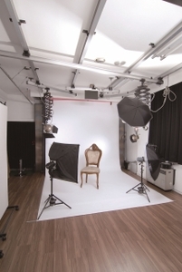 ご両親へのプレゼントにも。美肌修整付きの「素敵なポートレート写真撮影」(ご夫婦用)