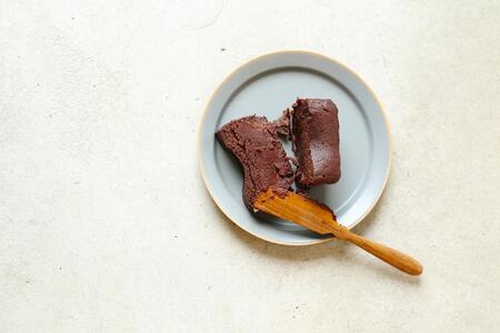 【fam】世界大手ホテルチェーンでパティシエをつとめた一流シェフが作る渾身のガトーショコラ