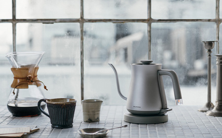 バルミューダ BALMUDA The Pot シルバー KPT01JP-SV｜ バルミューダ ザ・ポット BALMUDA 選べるカラー 電気ケトル ケトル ポット 家電 おしゃれ キッチン