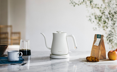 バルミューダ BALMUDA The Pot ホワイト KPT01JP-WH｜ バルミューダ ザ・ポット BALMUDA 選べるカラー 電気ケトル ケトル ポット 家電 おしゃれ キッチン 