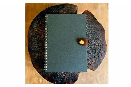 「 テトカ チャコールグレー 」内田平和堂 の スケジュール帳 |  文房具 手帳 卓上カレンダー 