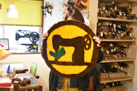 オリジナルラグ作り タフティング 体験チケット | チケット 思い出 関口善大靴工房