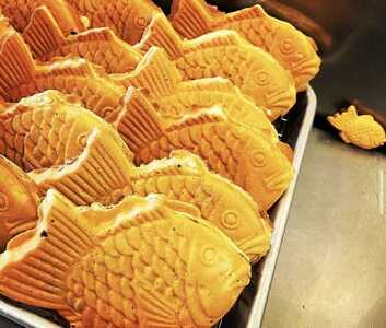 卵不使用 鯛焼き 白あん 5匹 セット | 江戸一たい焼き 鯛幸房 国領店 