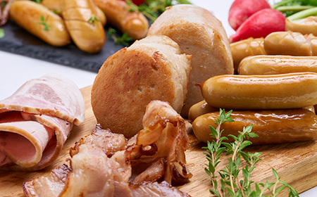 【大多摩ハム】無塩せきハム・ソーセージ・ベーコン　5点セット【配送不可地域：離島】【1625064】