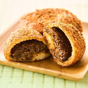 人気パン詰め合わせセット(秋川牛キーマカレーパン、クリームパン、塩バターロール、食パン、あんぱん等)【配送不可地域:離島】【1497077】