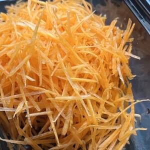 【スパイスカレー専門店/山のスパイス】　にんじん好きさんのためのキャロットケーキ(1本)【配送不可地域：離島】【1518376】