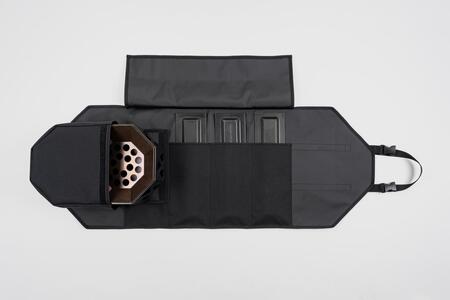 二次燃焼式焚火台「UM Fire Pit」