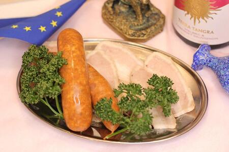 肉の魔術師シリーズ A5和牛ステーキ(横濱ビーフ)・はまパークのソーセージ・ハムセット【3種4パック入り】