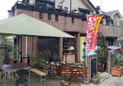 陶芸体験(電動ろくろ）ペアチケット　かき氷・パンケーキも楽しめるアトリエカフェで体験！