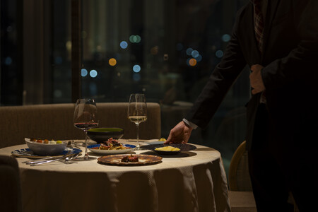 【Unico Polo Dinner】アミューズ5大陸等全8品ディナーコース＋乾杯シャンパン　ペアチケット【三井ガーデンホテル横浜みなとみらいプレミア　20階】