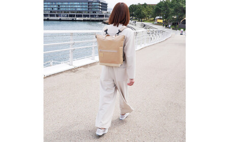 TENT BAG SARAH.01 防水バッグパック【ベージュ】
