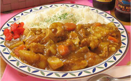 潜水艦せとしおカレー・海軍カレー 食事券　海軍カレー 食事券 カレー 横須賀 海軍カレー 食べ比べ  お食事券　【株式会社 ヒラノ ご当地レストランLAUNA】 [AKAZ001]