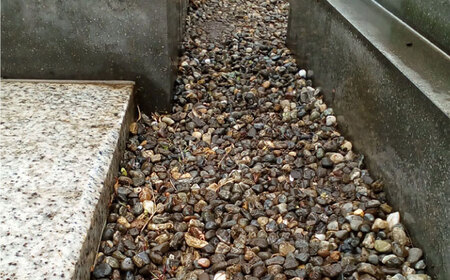 お墓清掃サービス（お線香・供花付き）【公益社団法人横須賀市シルバー人材センター】 [AKCV001]