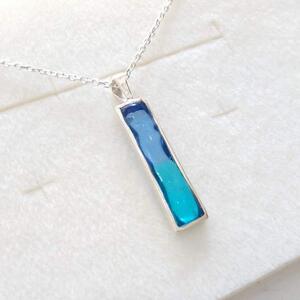 【レディース】スクエアペンダント Aqua Blue & Crystal Turquoise