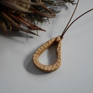 レザーコードネックレス【雫】