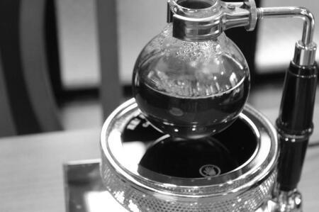 鎌倉散策休憩に!名店より受け継がれるホットケーキとサイフォン珈琲ペアチケット