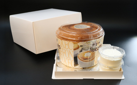 メープルシフォンケーキ 生クリーム添え 1台 480g