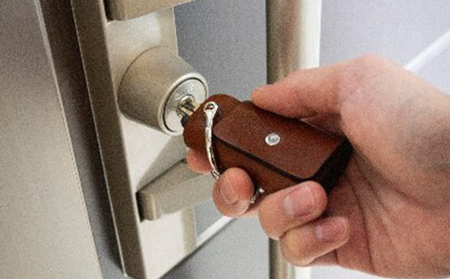 湘南工房 1枚革のコンパクトキーケース【ブラック】