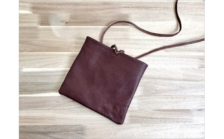 鹿の角ボタンのウォーカーズサコッシュ(ブラウン)【 神奈川県 小田原市  サコッシュ サコッシュ】