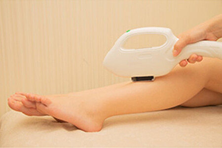 【女性限定美肌全身脱毛】　フォト脱毛全身＆お顔脱毛60分 【 エステ 神奈川県 小田原市   エステ】