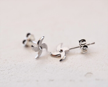 風魔小太郎　２タイプの手裏剣ピアス　（シルバー）【 ジュエリー アクセサリー 神奈川県 小田原市 アクセサリー 】