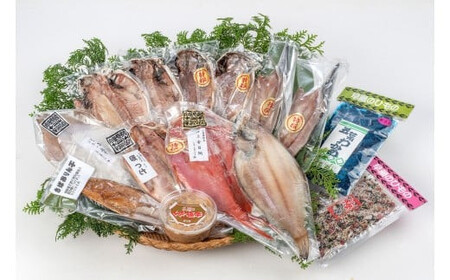超ひものセット【惣菜 魚 干物 ひもの お取り寄せ 御中元 お中元 お歳暮 父の日 母の日 贈り物 家庭用 自宅用 贈答品 贈答用 ギフト 定番 朝食 朝ごはん あじ いぼ鯛 かます かれい ホッケ いか 金目鯛 さば 神奈川県 小田原市 干物 】