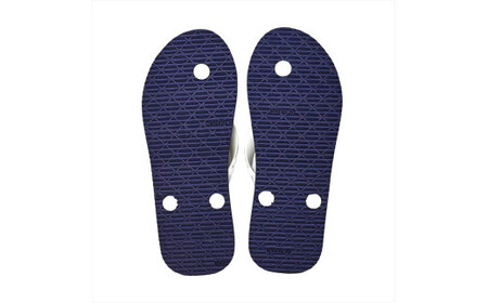 海にかえる生分解性の国産ビーチサンダル「SIX LINE」☆小田原城型フローティングキーホルダー付き ソール:ネイビー×鼻緒:ホワイト・25cm【高島屋選定品】