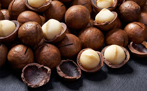 MAISON CACAO メゾンカカオ アロマ生チョコレート 2種セット（16粒×2箱）70％カカオ 海塩 マカダミア ギフトボックス入 冷凍配送 神奈川県茅ヶ崎市