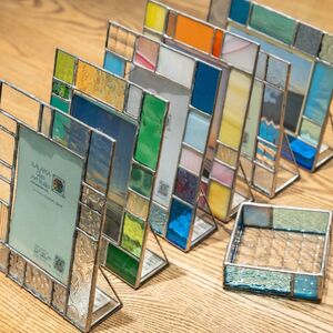 フォトフレーム ステンドグラス オブジェ ステンドグラス モザイクアート写真立て（グリーン）【縦置き