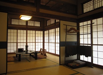 逗子海岸まで3分!KKR逗子松汀園ご利用券 A