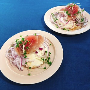 天然三崎まぐろスモーク生ハム「The Smoked MAGURO」 M040-002-03 