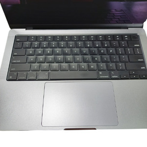 Apple MacBookPro A2442 スペースグレイ USキー|再生PC 整備済み 中古パソコン 668-01
