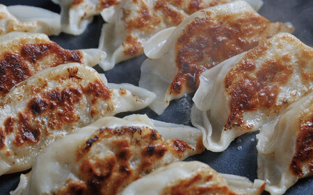 【年内発送受付中!】餃子 秦野産門倉ポーク使用★無添加!自然流 18個入