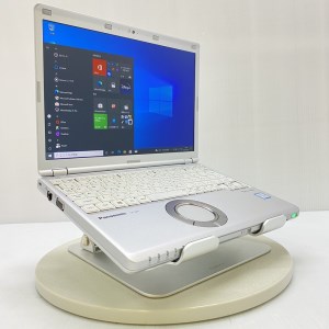 115-01【数量限定】ティーズフューチャーの再生ノートPC（Panasonic