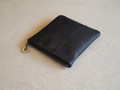 鹿革ポーチ (シカク・大) [kaku. 角]｜革製品 革 ポーチ レザー 小物入れ 大きめ ファッション 収納 [0521]