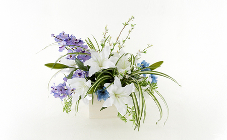 世界に一つだけのオーダーメイドフラワー あーとみゆき 枯れないお花 (造花・アーティフィシャルフラワー) の仏花・供花・墓花・をオーダーするチケット27,500円分  花材 資材 送料込み