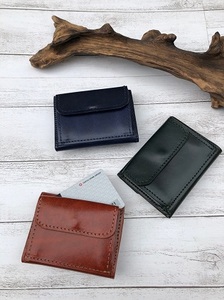 ルガトショルダー(本革)のミニ財布 ファッション小物 ネイビー