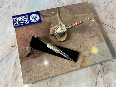 【ふるなび限定】丹沢湖ベース 蚊取り線香ホルダー＆火吹き棒セットC FN-Limited-SP【 鹿角 蚊取り線香 蚊取り線香ホルダー 火吹き棒 火吹棒 ハンドメイド アウトドア キャンプ ソロキャンプ バーベキュー 神奈川県 山北町 】