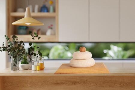 箱根の木材と伝統技法を使って生まれた木製鏡餅［工芸品工芸品］